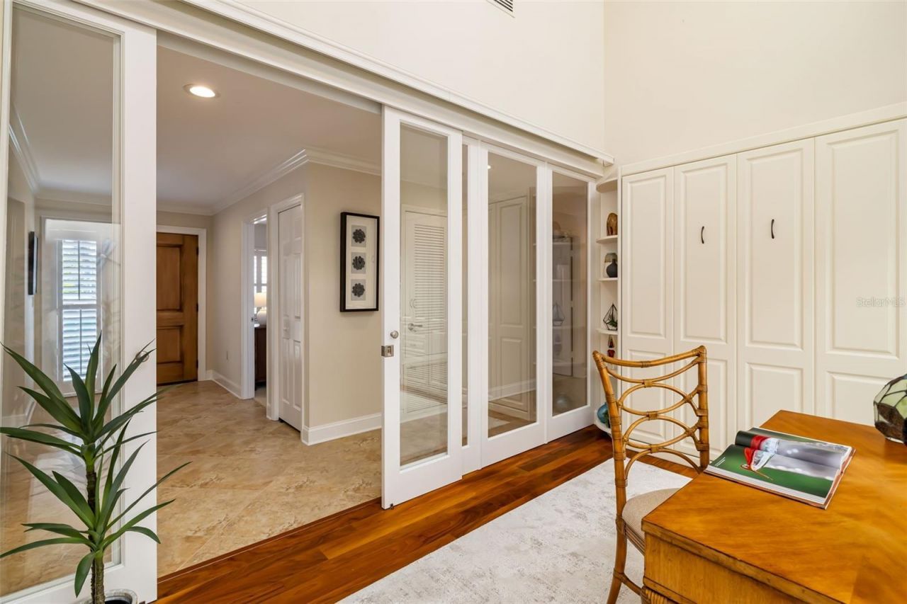 2326 Harbour Oaks Drive, Longboat Key, FL 34228 Photo