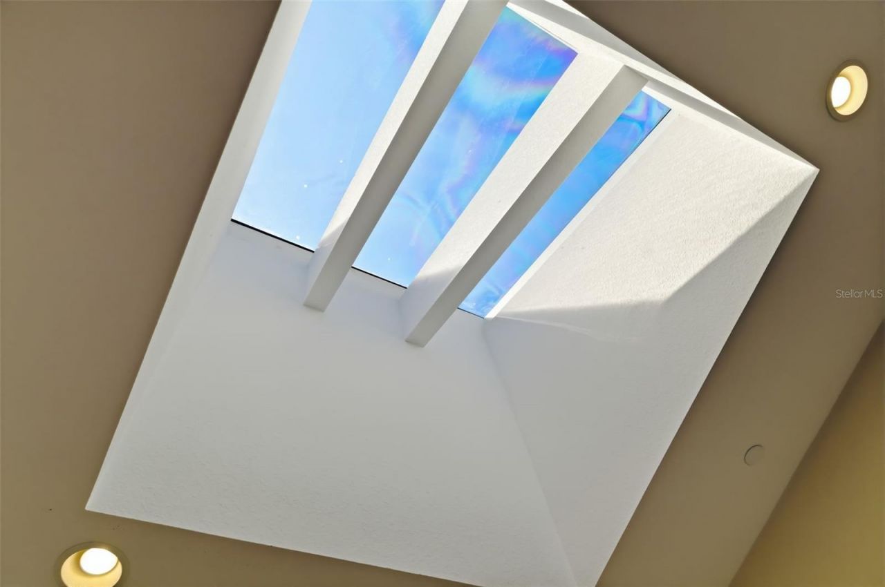 2326 Harbour Oaks Drive, Longboat Key, FL 34228 Photo