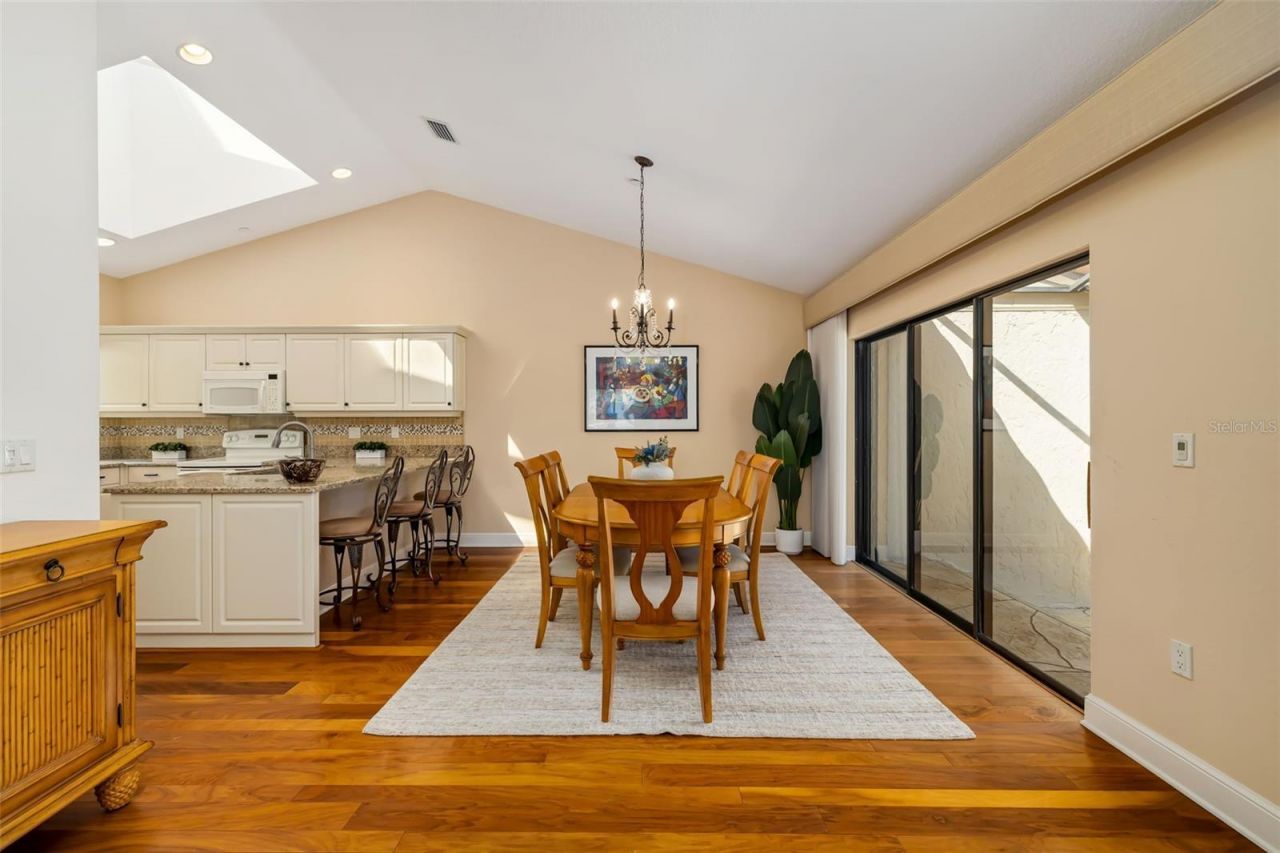 2326 Harbour Oaks Drive, Longboat Key, FL 34228 Photo