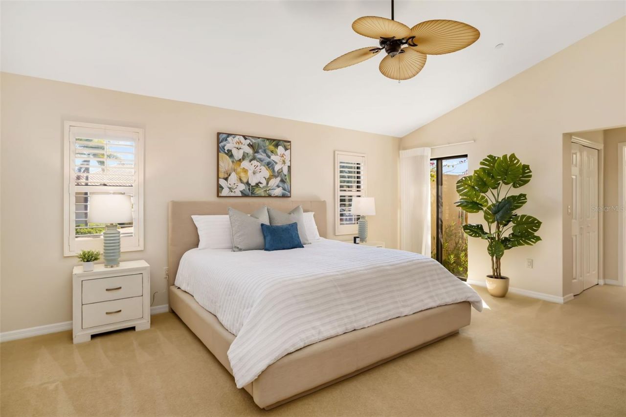 2326 Harbour Oaks Drive, Longboat Key, FL 34228 Photo