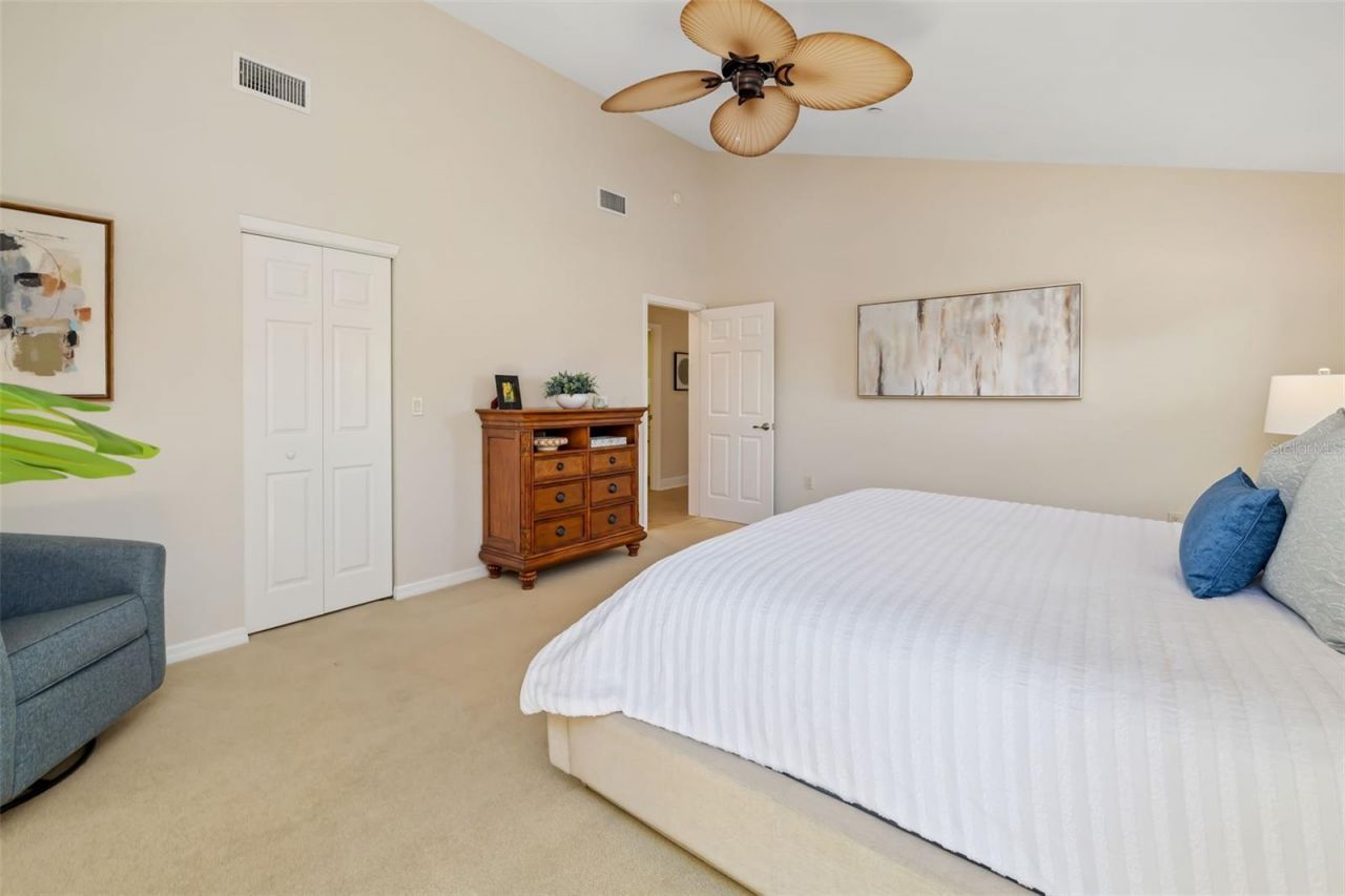 2326 Harbour Oaks Drive, Longboat Key, FL 34228 Photo