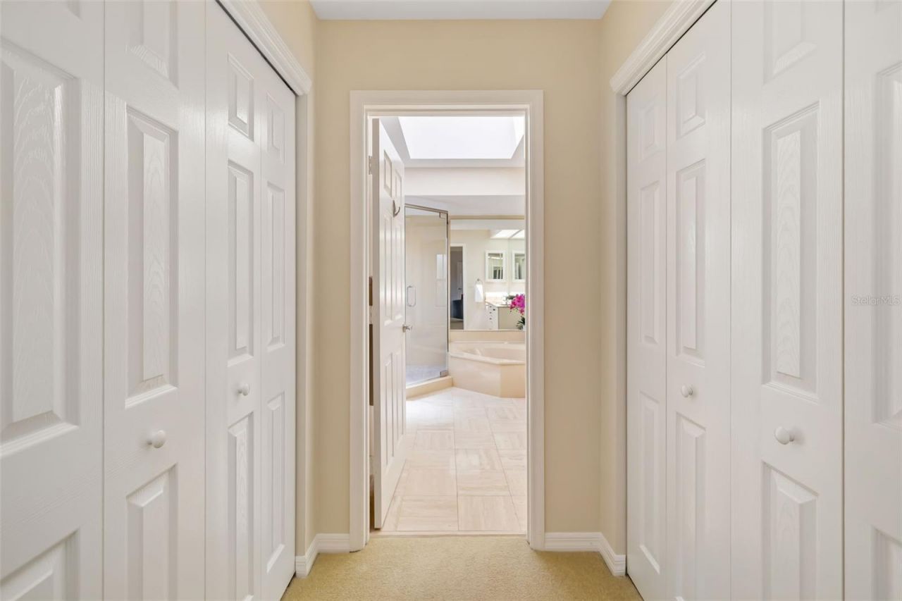 2326 Harbour Oaks Drive, Longboat Key, FL 34228 Photo