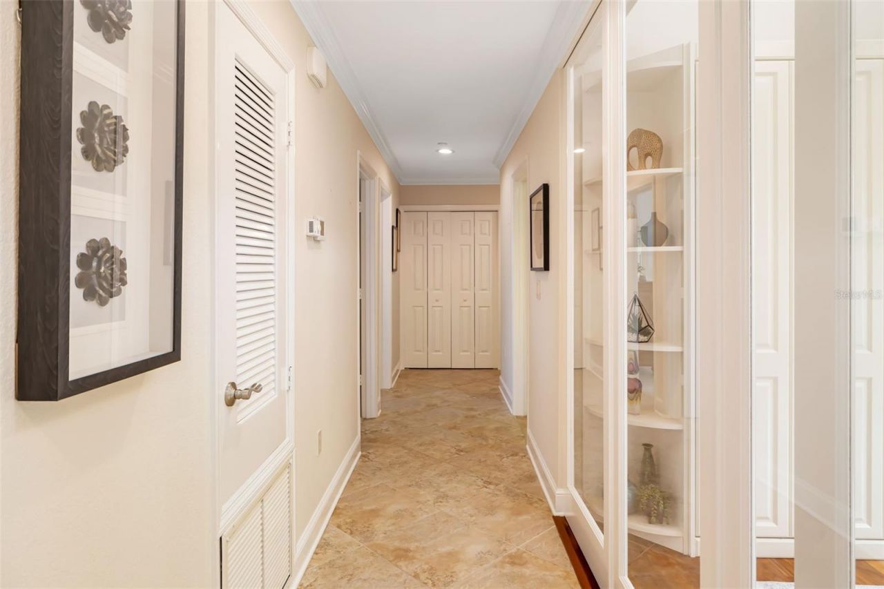 2326 Harbour Oaks Drive, Longboat Key, FL 34228 Photo