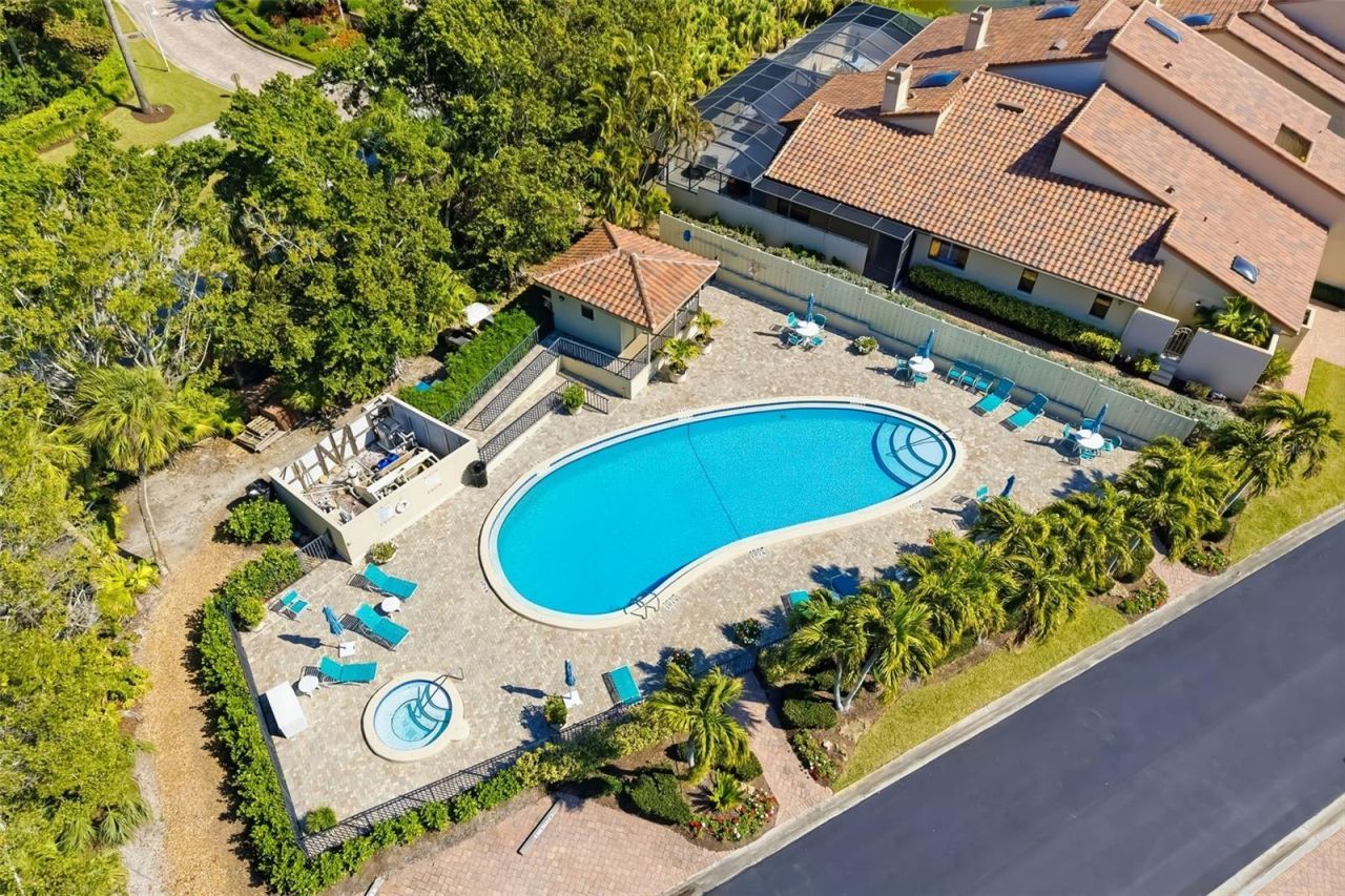 2326 Harbour Oaks Drive, Longboat Key, FL 34228 Photo