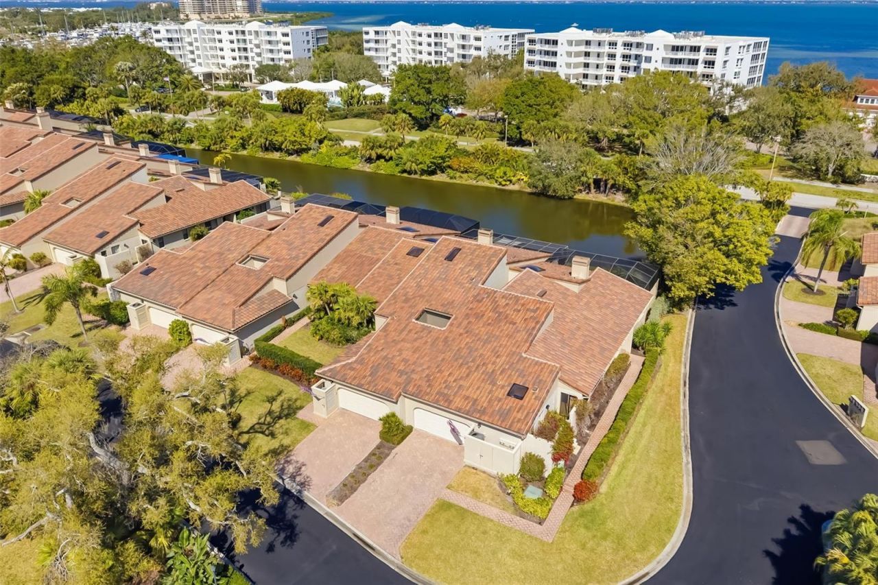 2326 Harbour Oaks Drive, Longboat Key, FL 34228 Photo