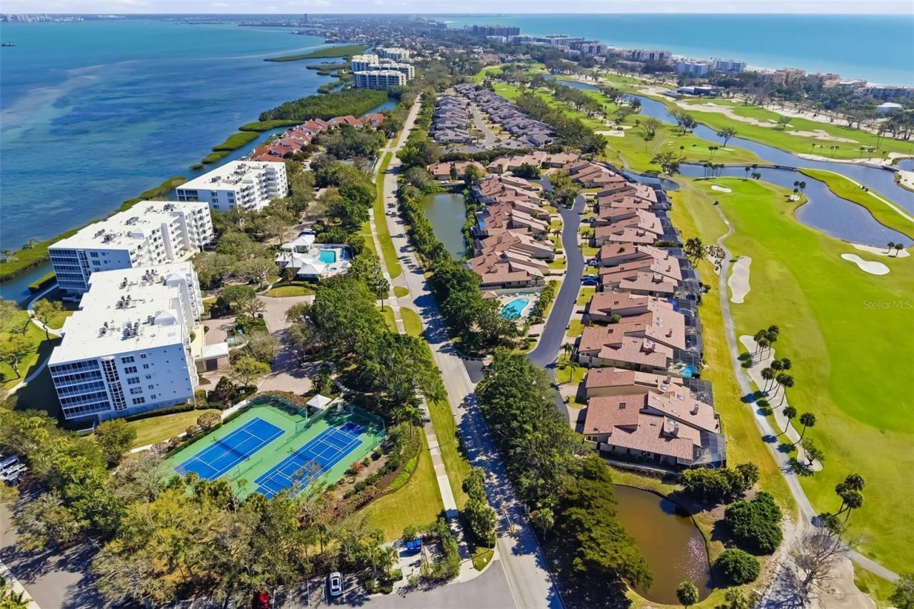 2326 Harbour Oaks Drive, Longboat Key, FL 34228 Photo