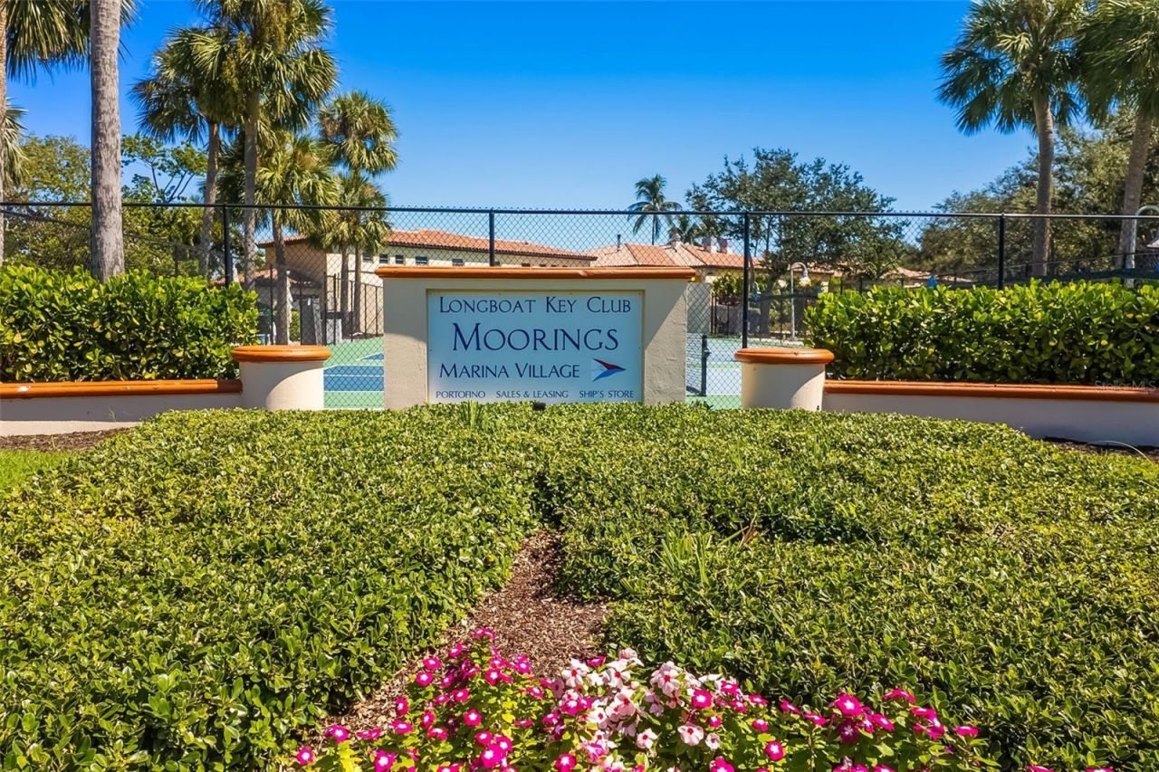 2326 Harbour Oaks Drive, Longboat Key, FL 34228 Photo