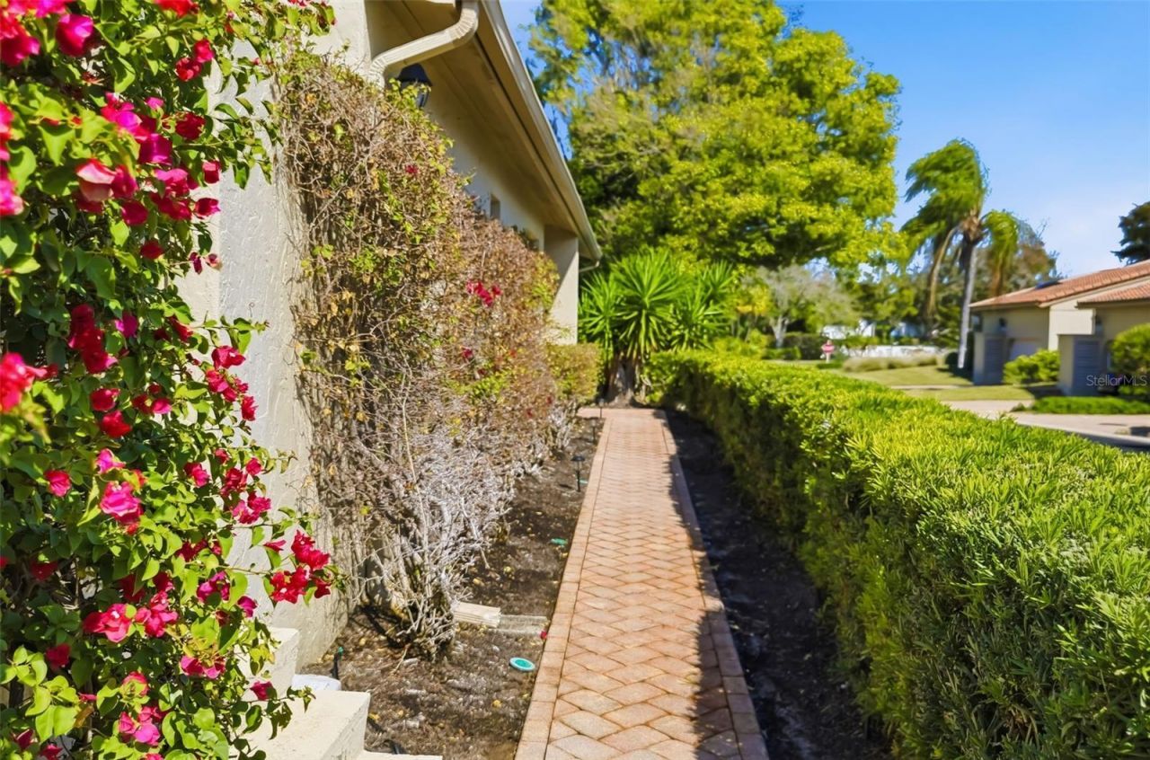 2326 Harbour Oaks Drive, Longboat Key, FL 34228 Photo