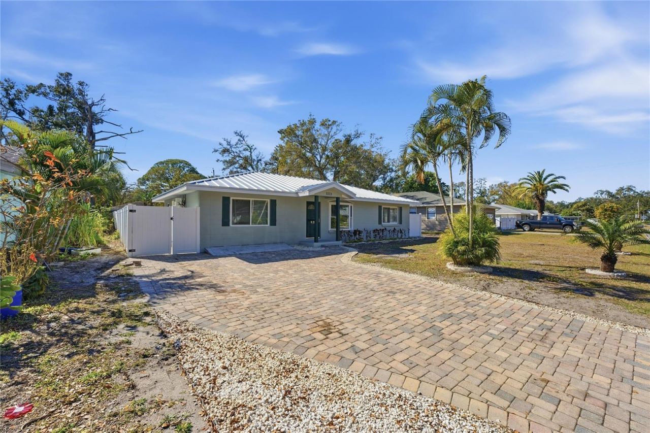 3223 1st Avenue W, Bradenton, FL 34205 Photo