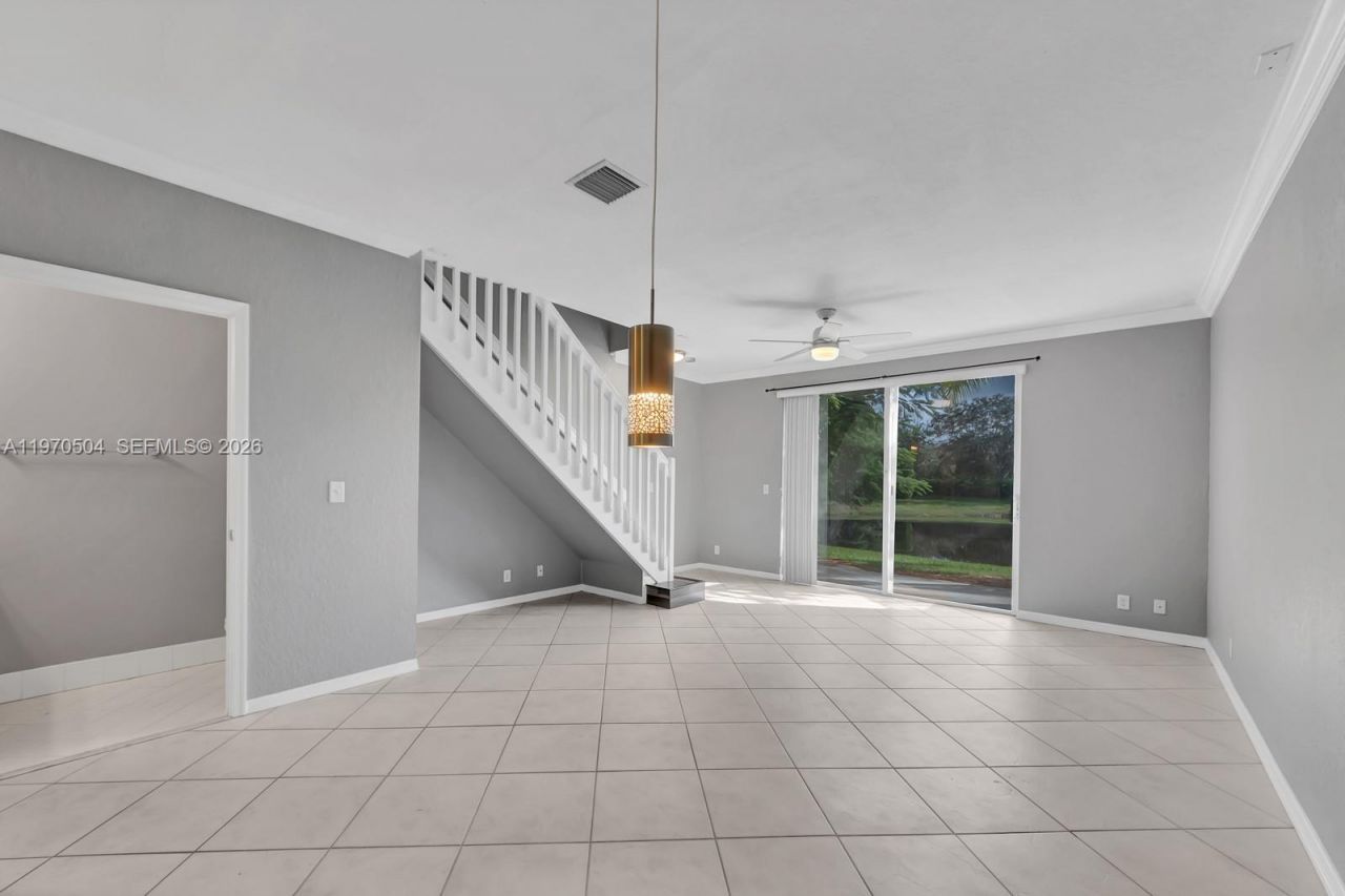 2590 Cordoba Bnd , Unit 2590, Weston, FL 33327 Photo