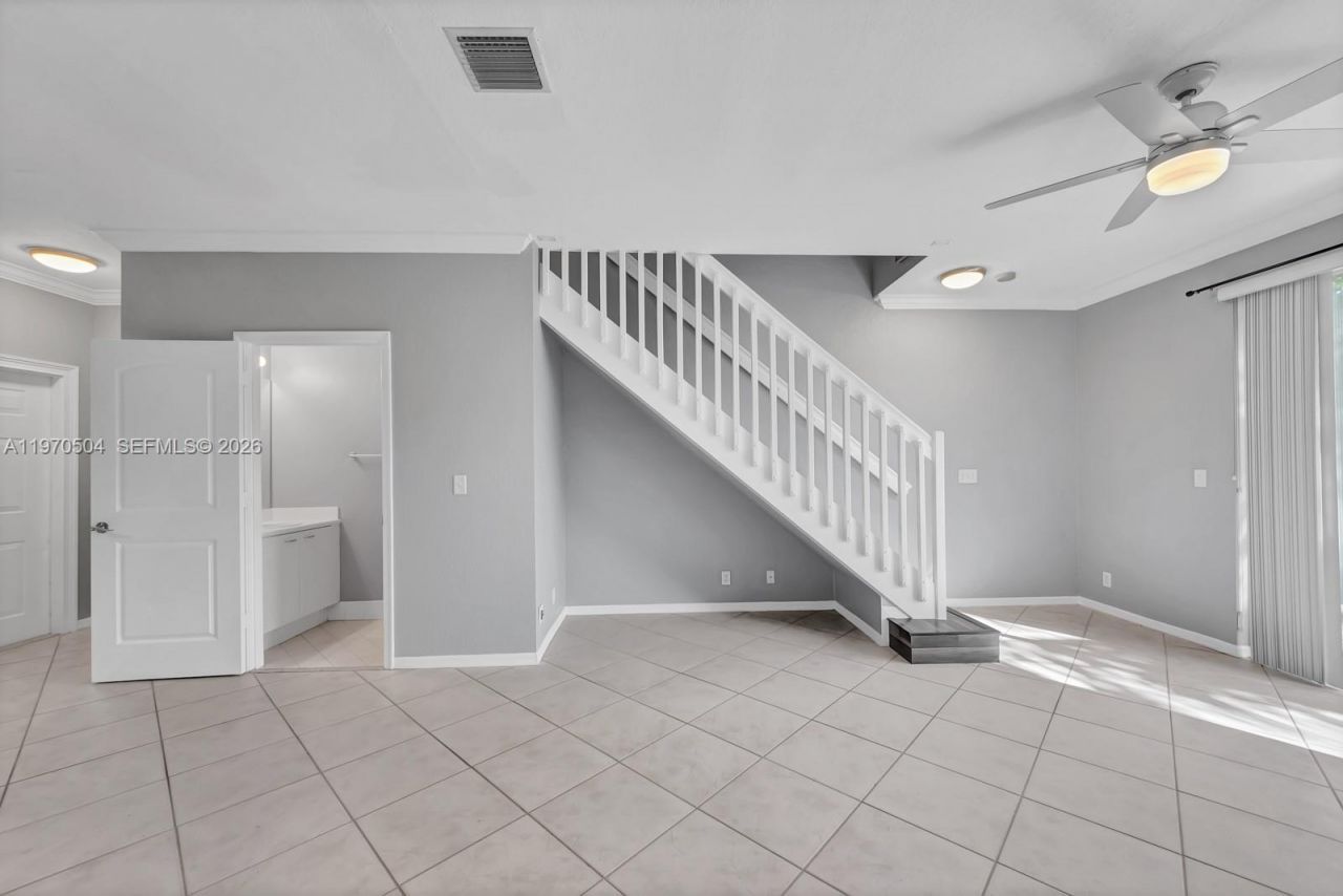 2590 Cordoba Bnd , Unit 2590, Weston, FL 33327 Photo