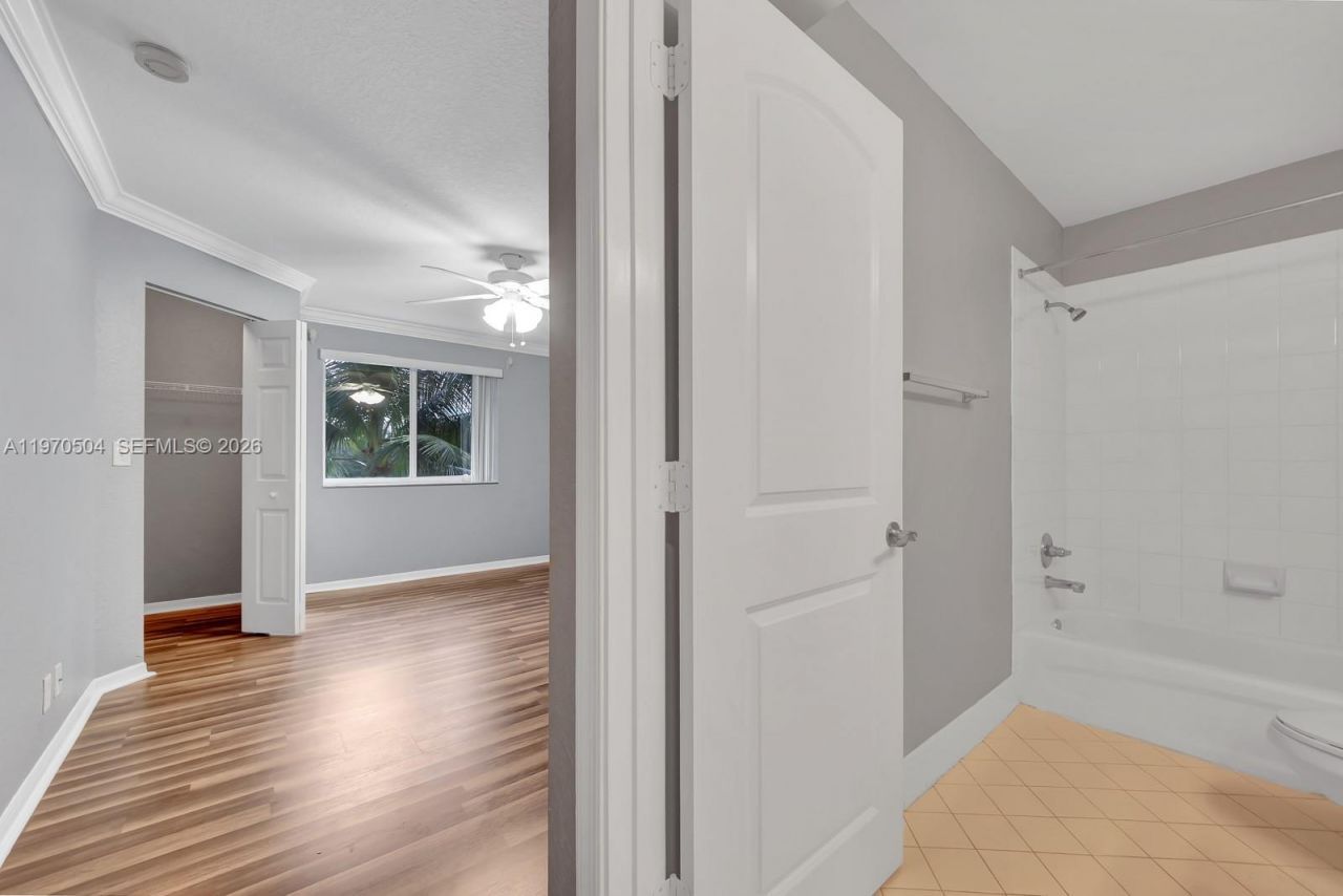 2590 Cordoba Bnd , Unit 2590, Weston, FL 33327 Photo