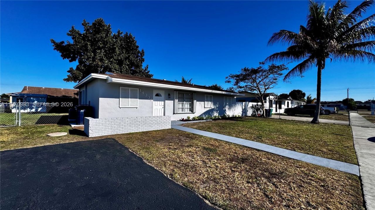 14335 SW 109th Ct, Miami, FL 33176 Photo