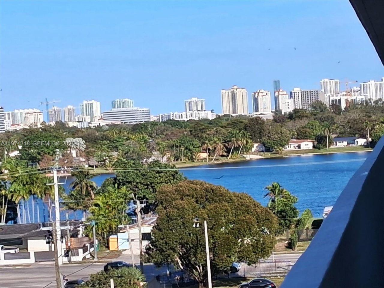 1770 NE 191st St , Unit 813-1, Miami, FL 33179 Photo