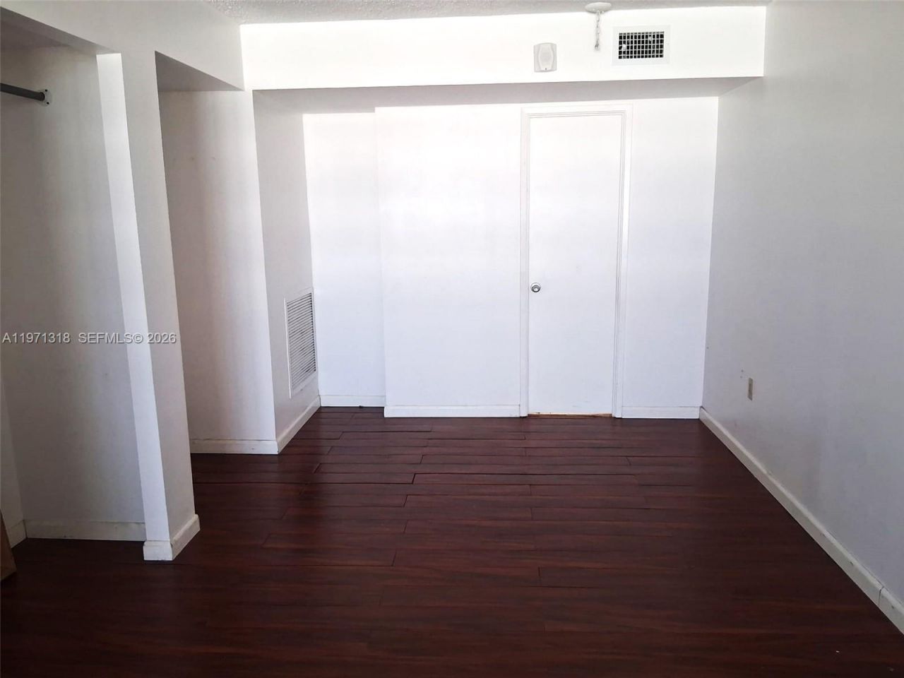 1770 NE 191st St , Unit 813-1, Miami, FL 33179 Photo