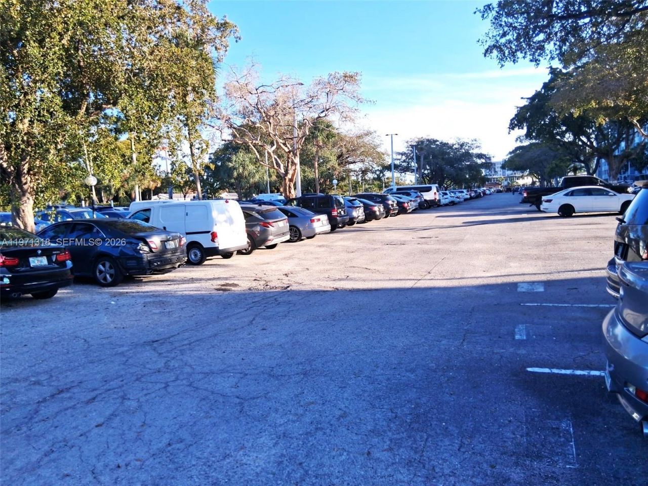 1770 NE 191st St , Unit 813-1, Miami, FL 33179 Photo