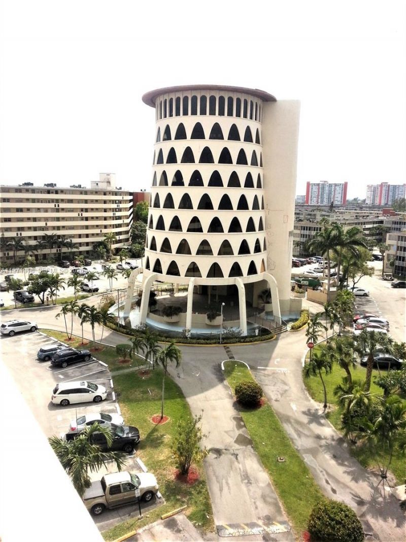 1770 NE 191st St , Unit 813-1, Miami, FL 33179 Photo