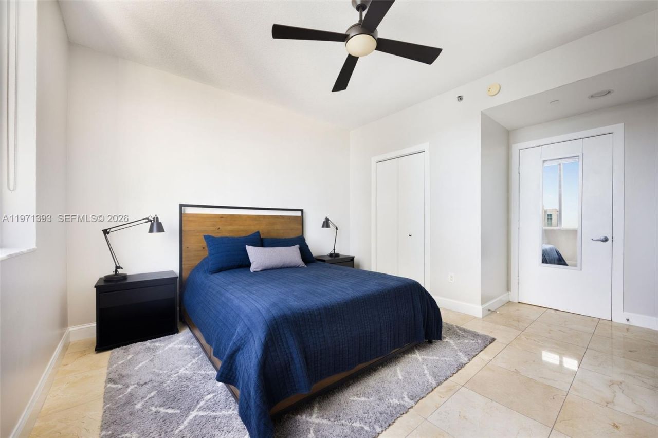 1060 Brickell Ave, Unit 3505, Miami, FL 33131 Photo