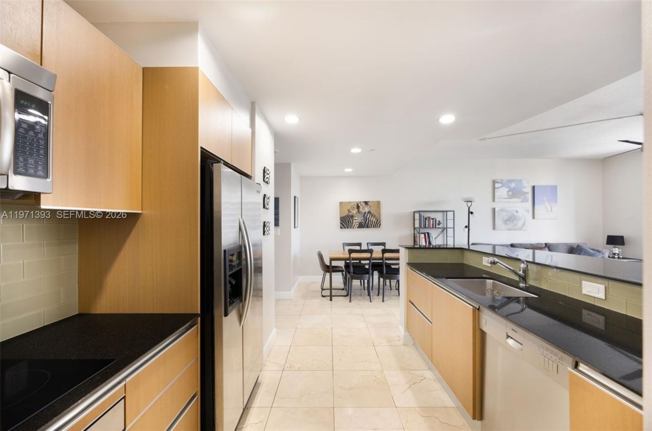 1060 Brickell Ave, Unit 3505, Miami, FL 33131 Photo