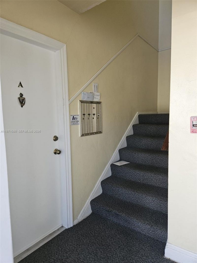 5660 SW 78th St, Unit 6A, Miami, FL 33143 Photo