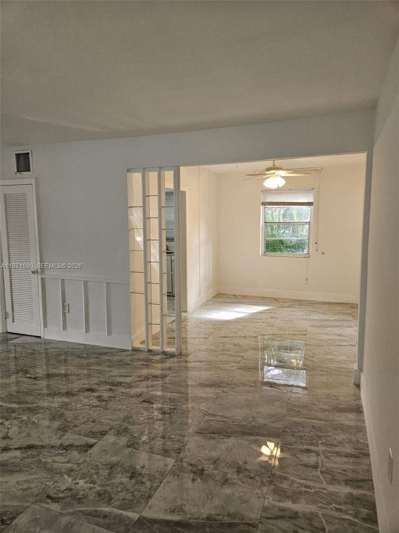 5660 SW 78th St, Unit 6A, Miami, FL 33143 Photo
