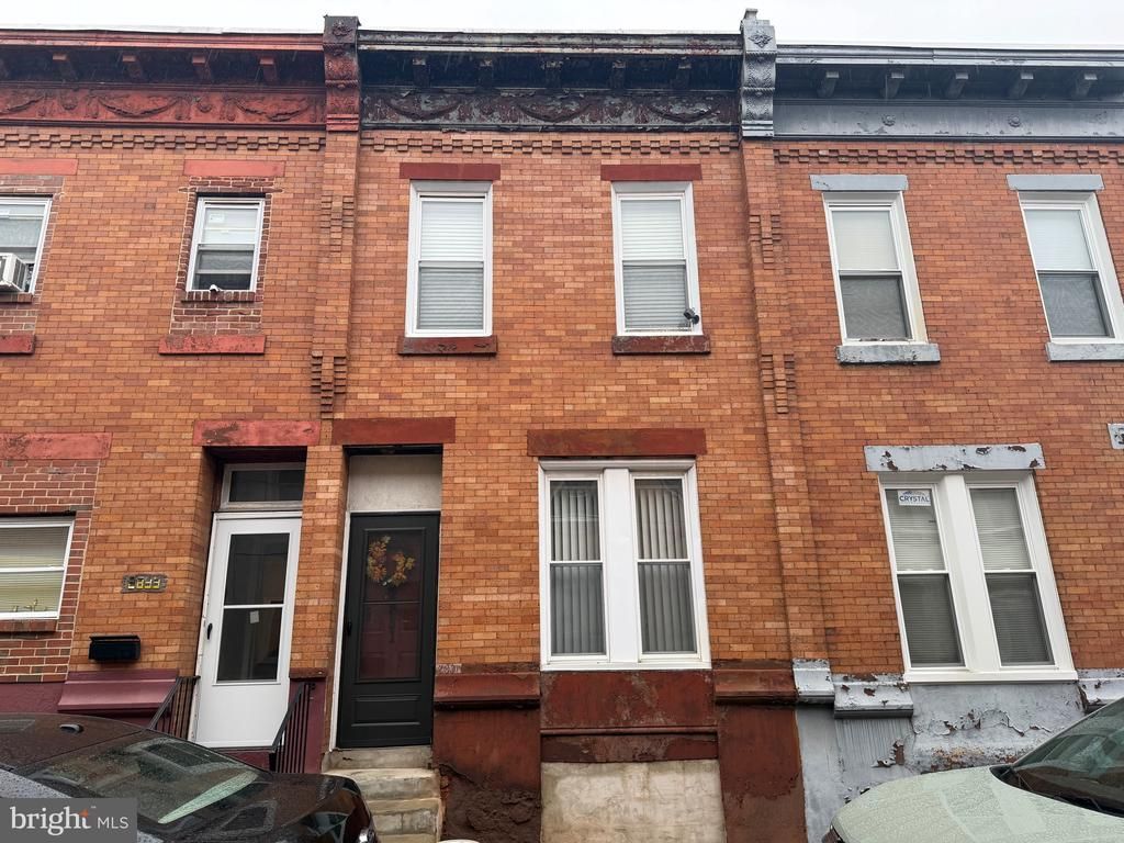 2831 W Albert Street, Philadelphia, PA 19132 Main Photo