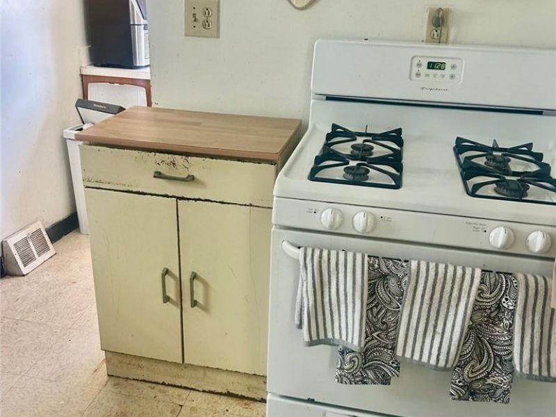 4119 E 138th Street, Cleveland, OH 44105 Photo 16