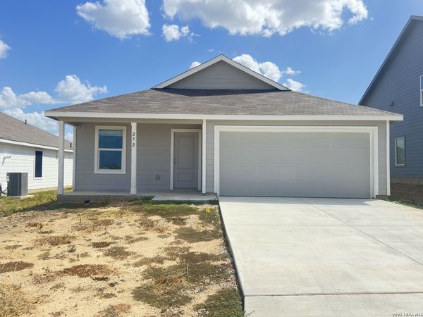 272 Sage Drive, Jourdanton, TX 78026