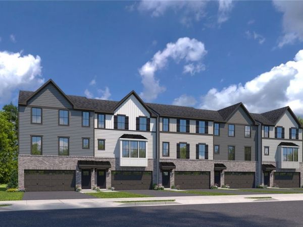 166 Elk Ridge Dr, Moon Township, PA 15108