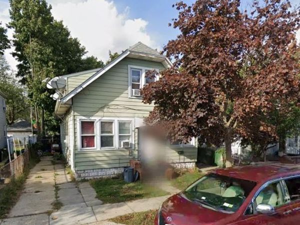 19 Sammis Place, Hempstead, NY 11550