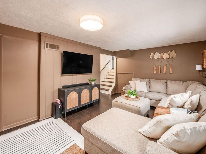 3691 Cannongate Drive, Columbus, OH 43228 Photo 19