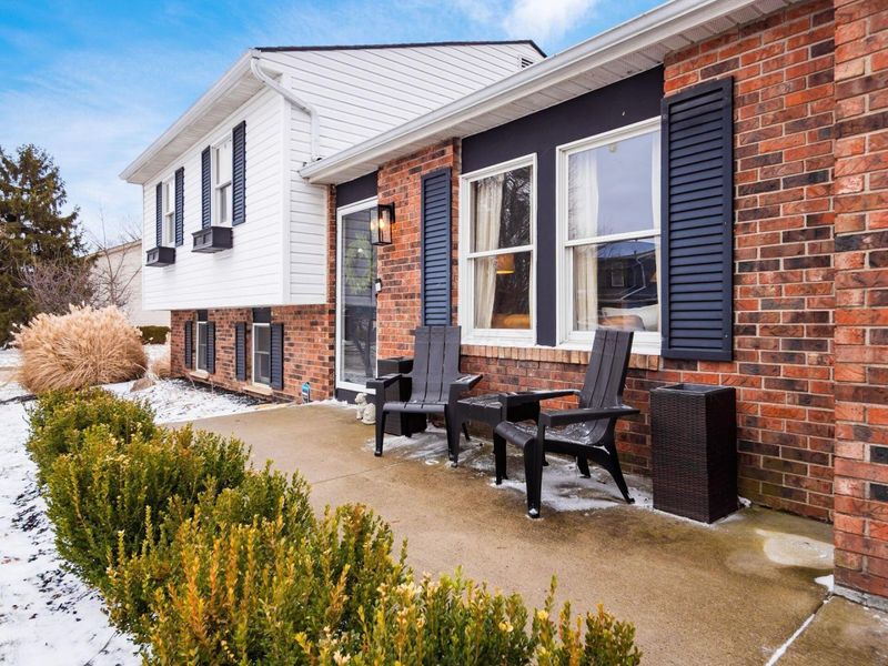 3691 Cannongate Drive, Columbus, OH 43228 Photo 3