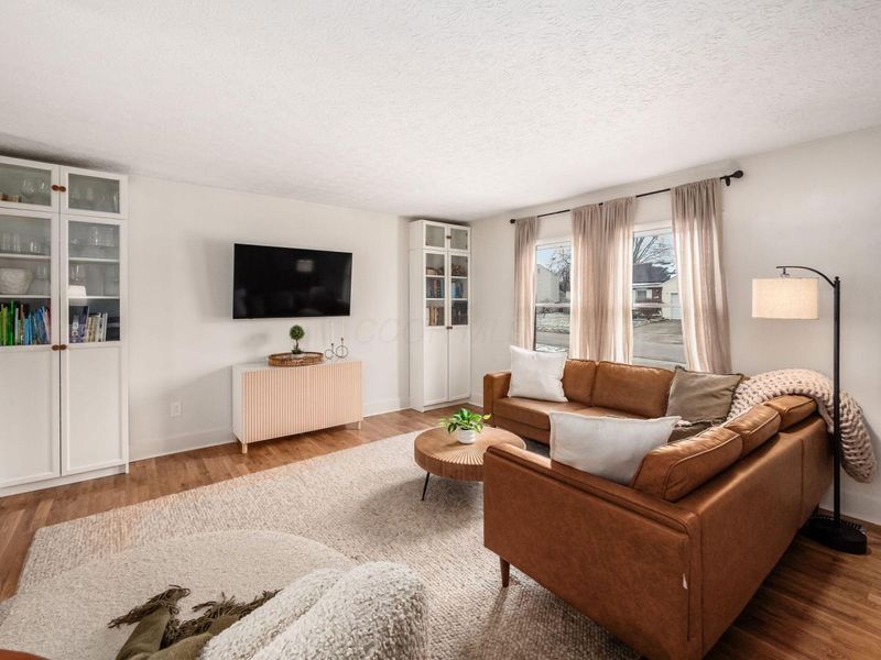 3691 Cannongate Drive, Columbus, OH 43228 Photo 6