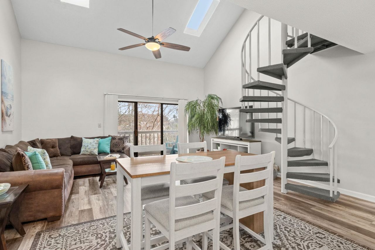 1920 Bent Grass Dr. Photo 14