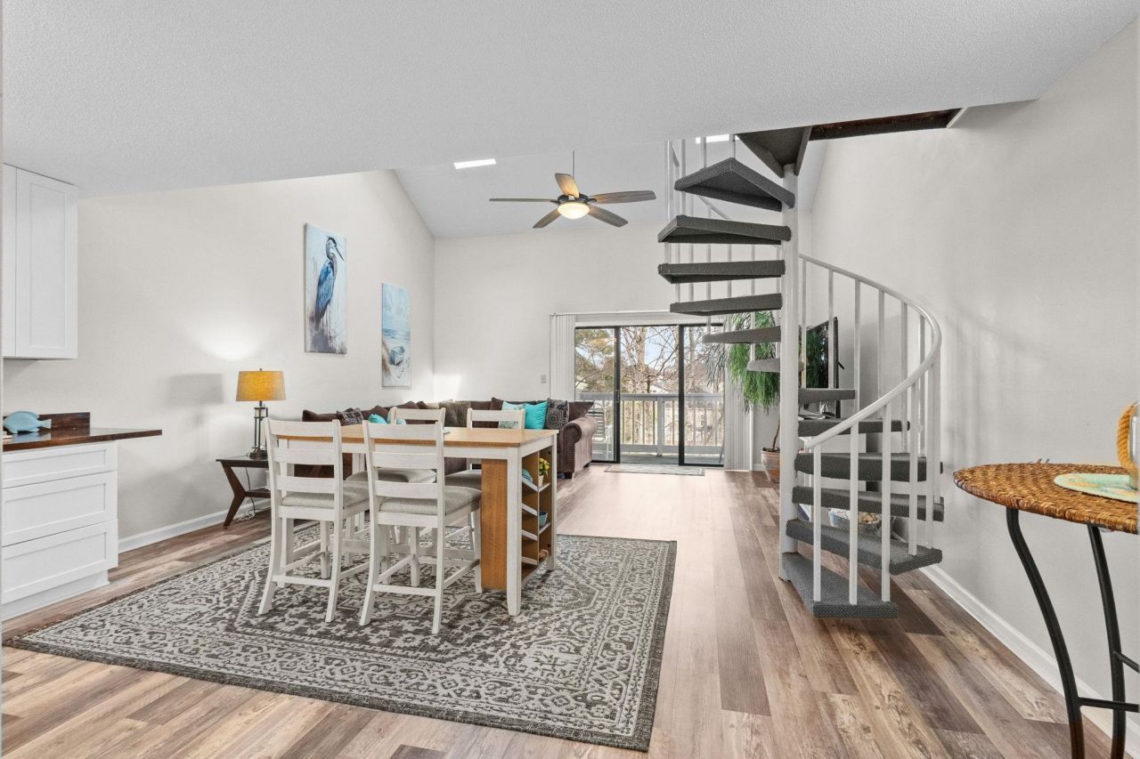 1920 Bent Grass Dr. Photo 5