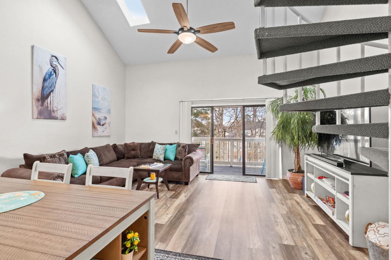 1920 Bent Grass Dr. Photo 6