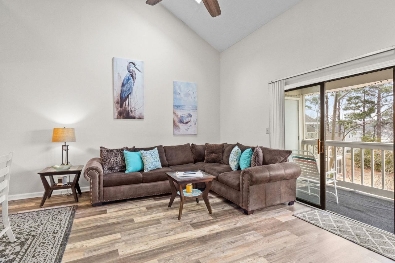 1920 Bent Grass Dr. Photo 7