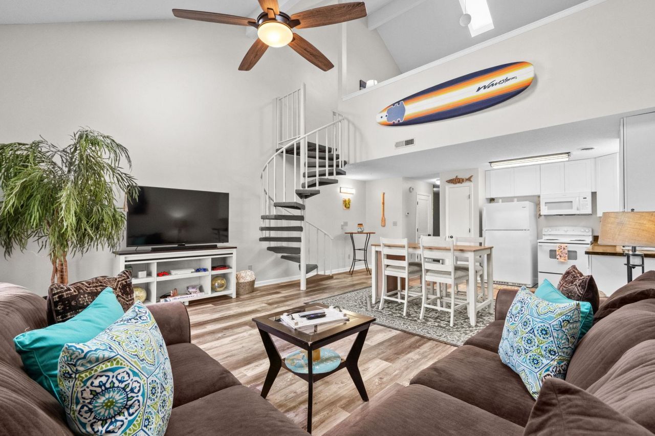 1920 Bent Grass Dr. Photo 9