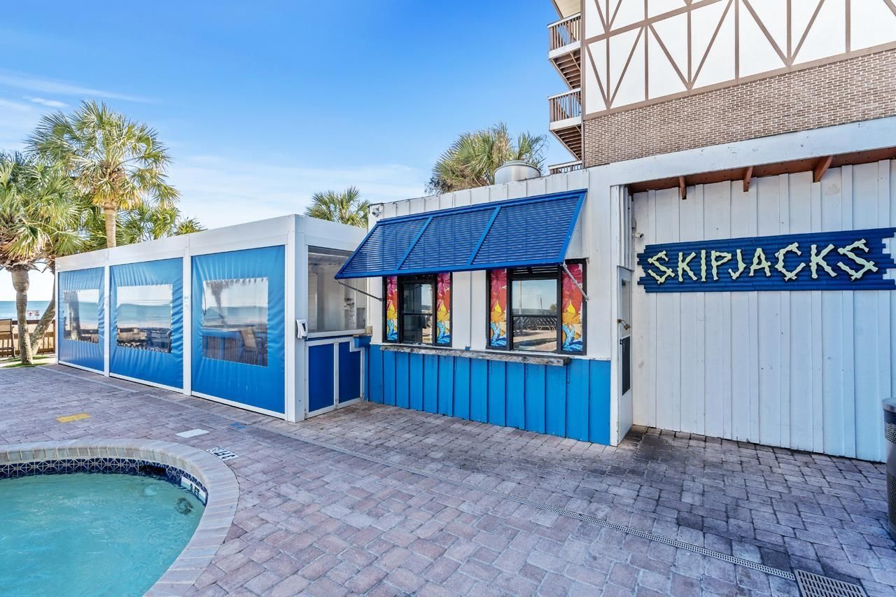 3000 N Ocean Blvd.  Photo 44