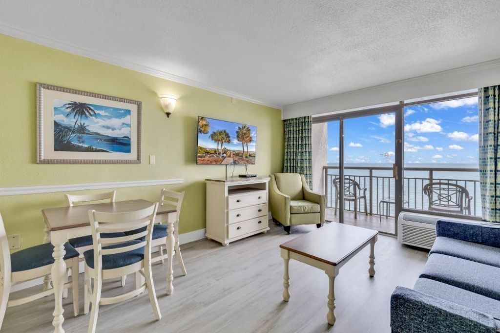 3000 N Ocean Blvd.  Photo 7