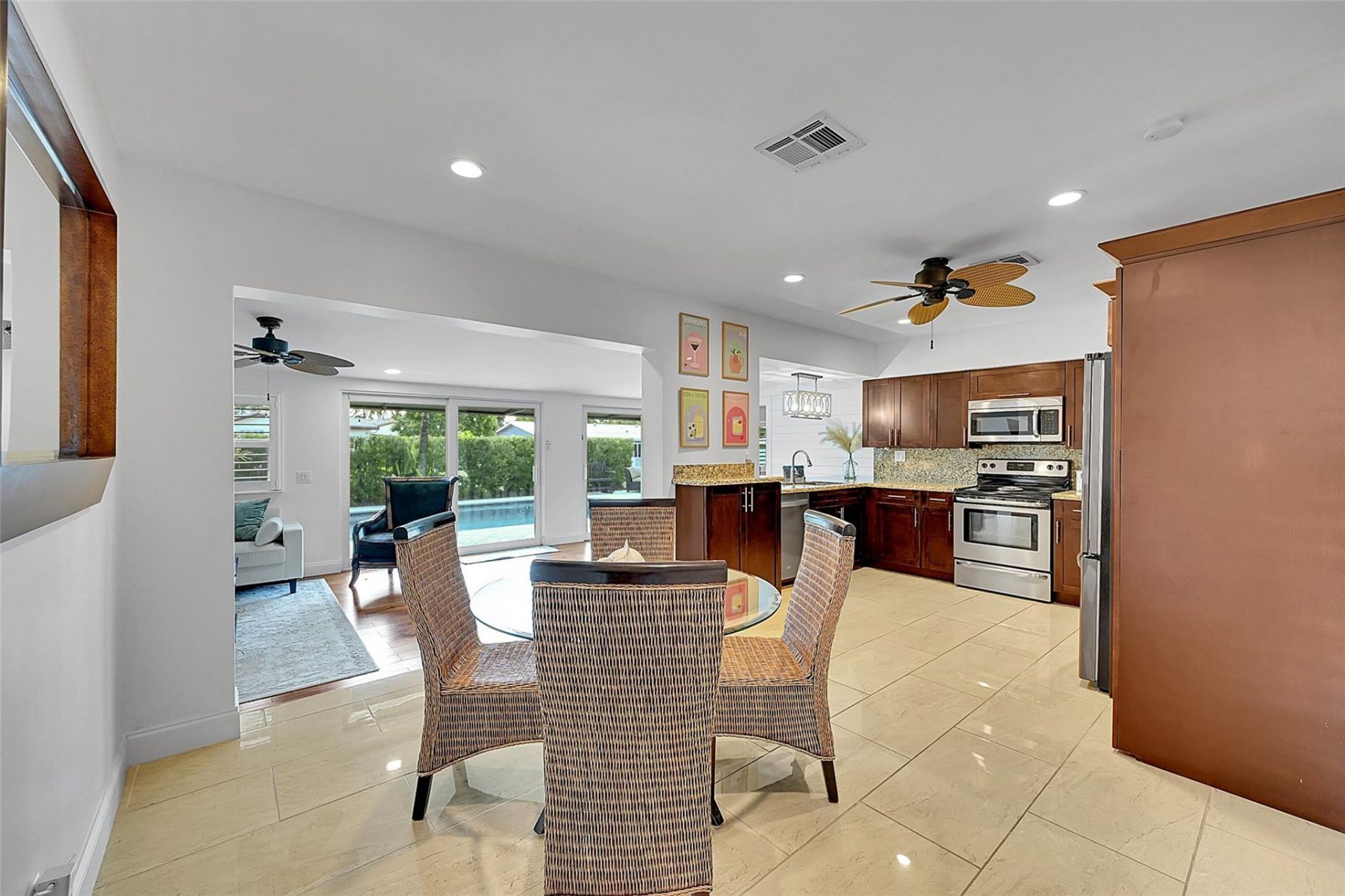 1080 SE 9th Avenue, Pompano Beach, FL 33060 Photo