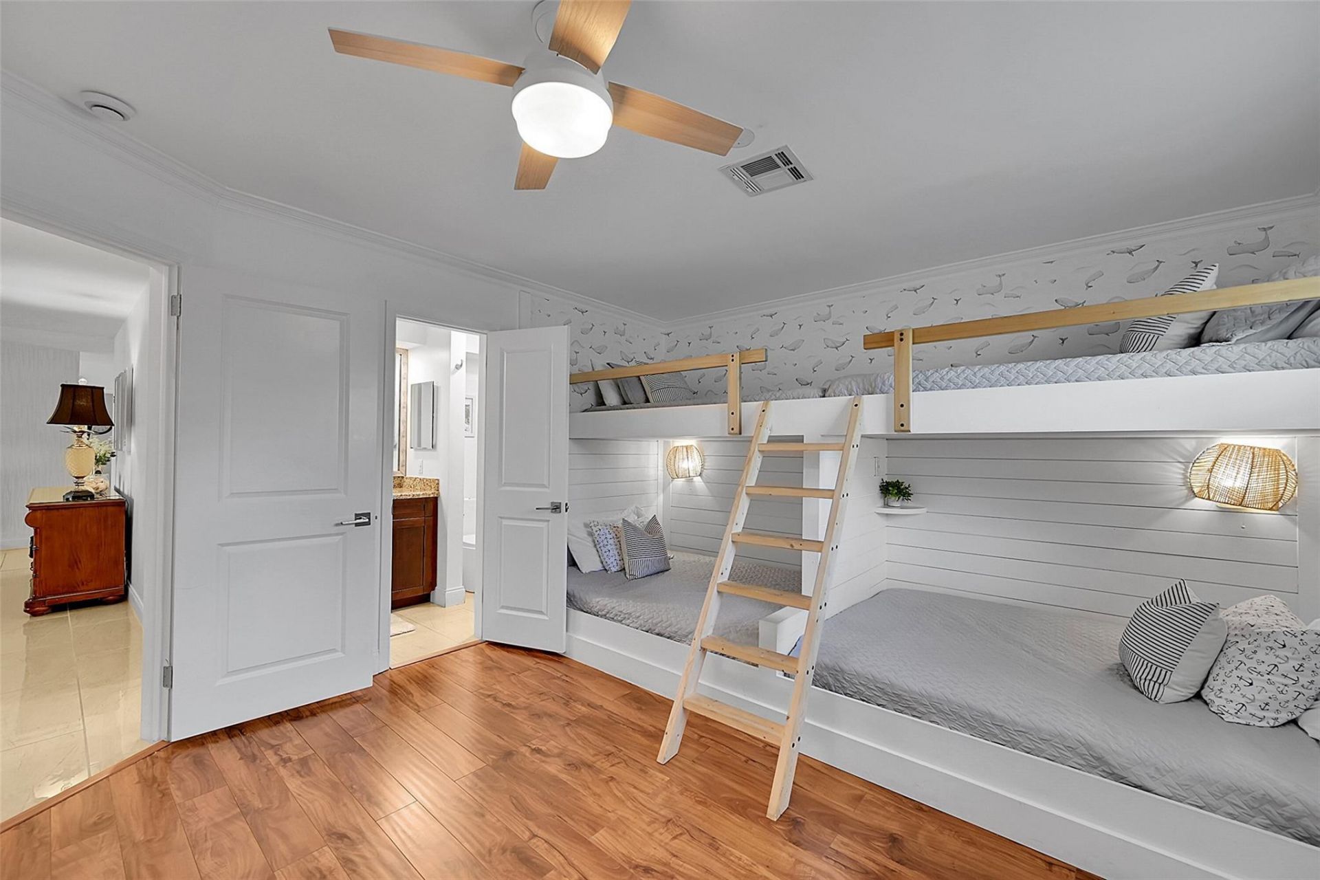 1080 SE 9th Avenue, Pompano Beach, FL 33060 Photo