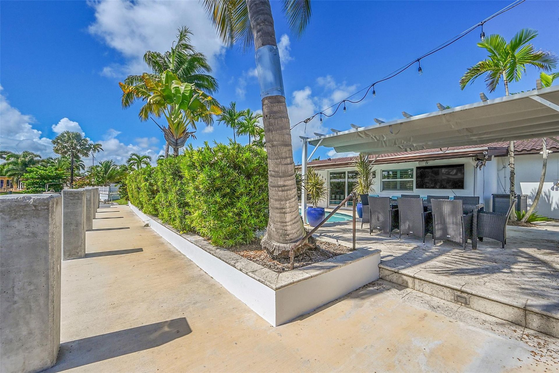 1080 SE 9th Avenue, Pompano Beach, FL 33060 Photo