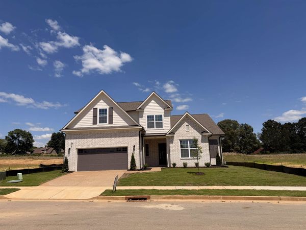 170 HAZEL CREST DR E, Oakland, TN 38060