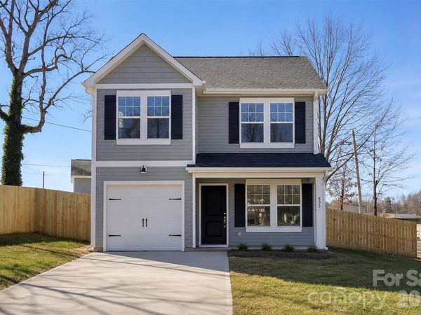 935 Wallace Street, Statesville, NC 28677