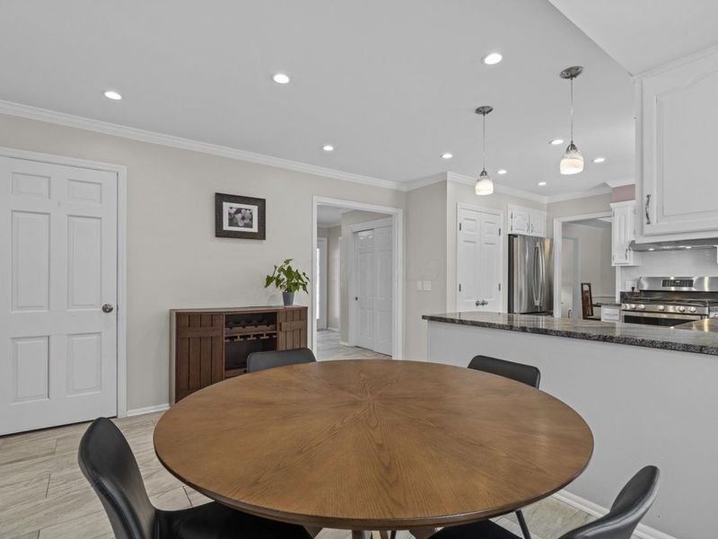 818 Werner Way, Columbus, OH 43085 Photo 17