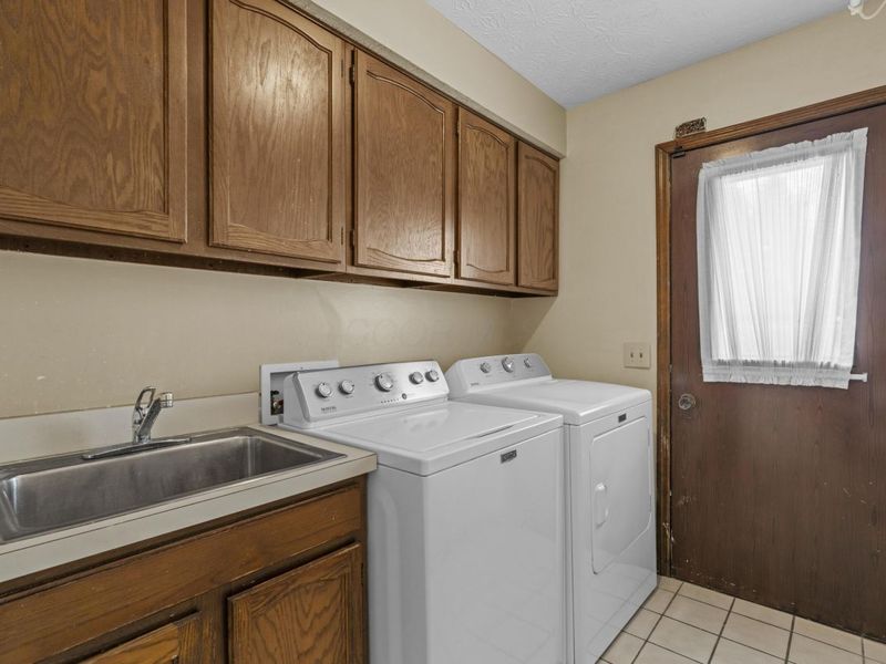 818 Werner Way, Columbus, OH 43085 Photo 18