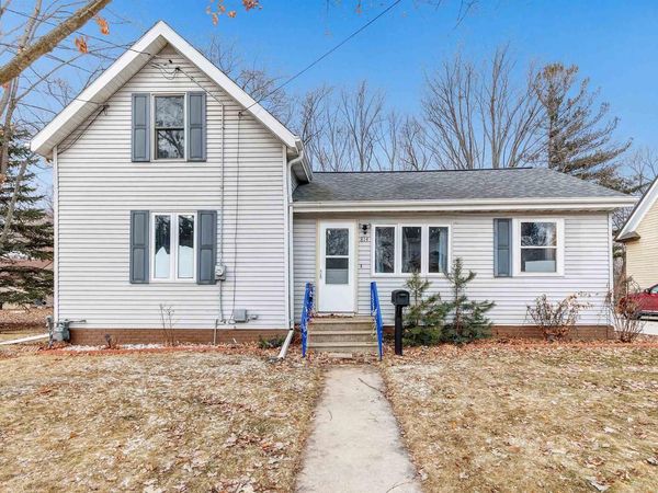 814 3RD STREET, De Pere, WI 54115