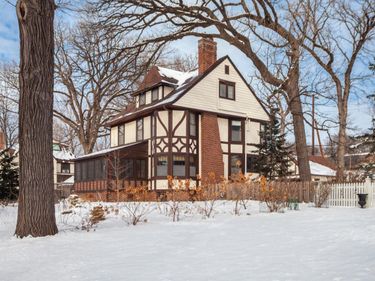 1933 E River Terrace, Minneapolis, MN 55414