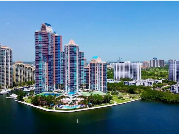 Unit 1401, Aventura, FL 33180